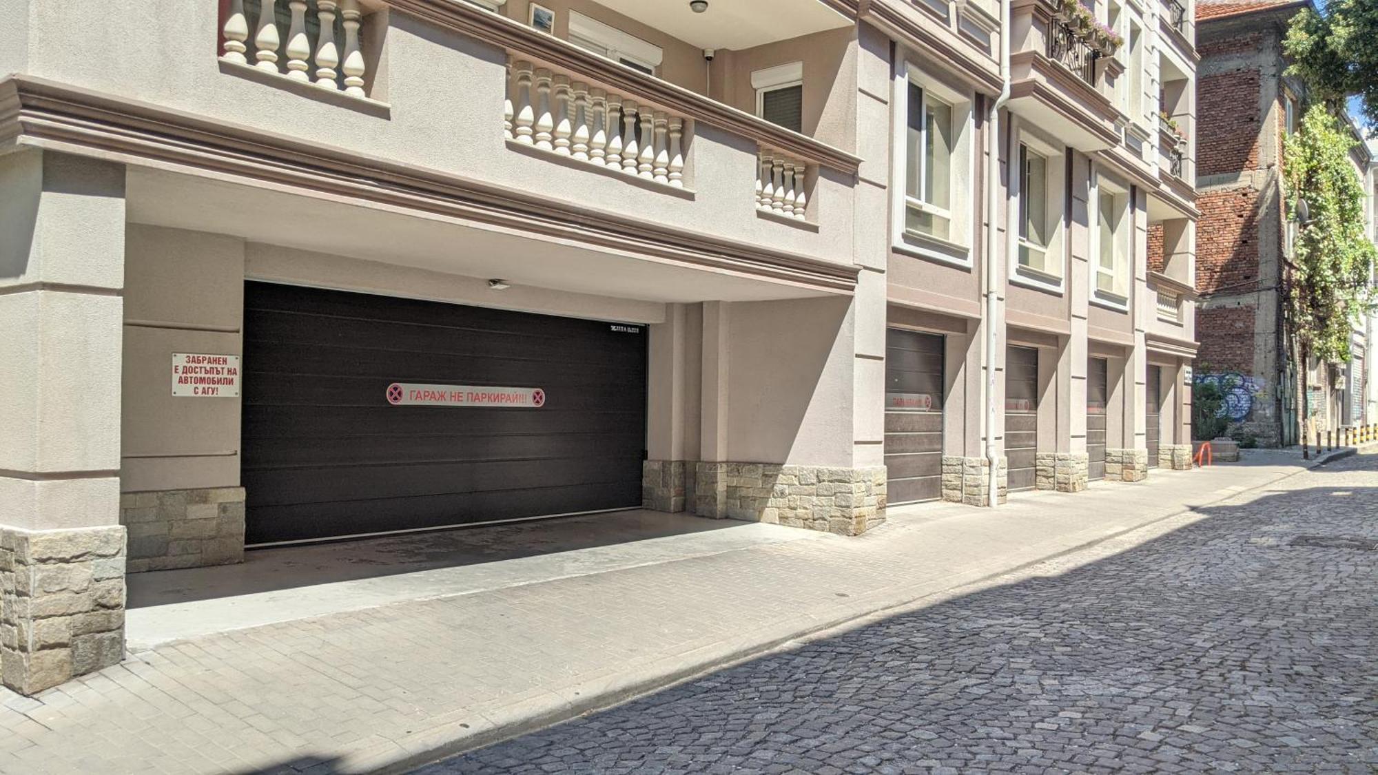 Lux 2 Central Apartment With Garage Plovdiv Exterior photo